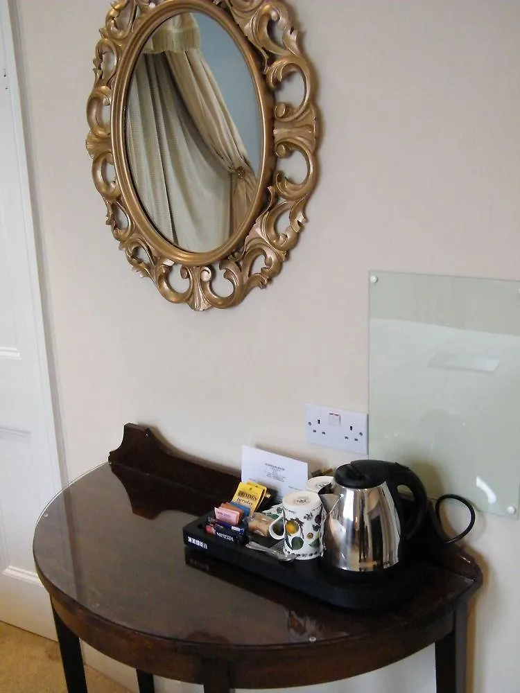 Oldfields House Bed & Breakfast Bath