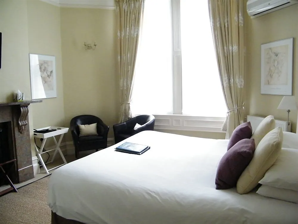 Oldfields House Bed & Breakfast Bath