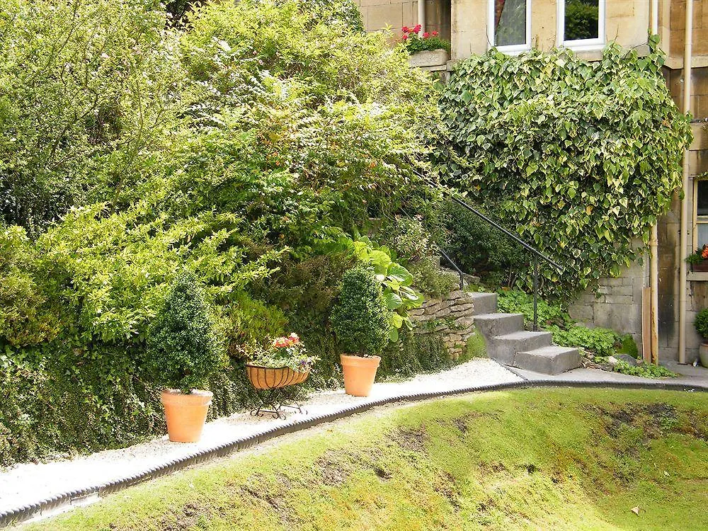 Bed and Breakfast Oldfields House Bath 4*,